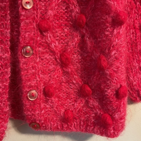 Adorable pink hand knit in Italy cardigan sweater - Picture 3 of 9